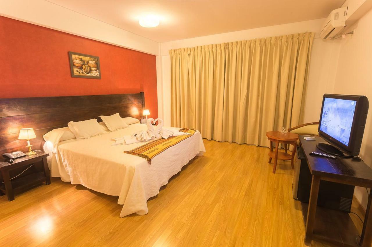 Hotel Las Maras Puerto Madryn Esterno foto